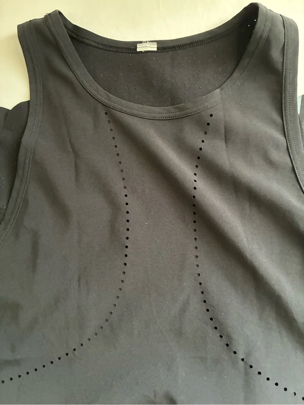 Lululemon Fast & Free Sleeveless Black Top SZ 4